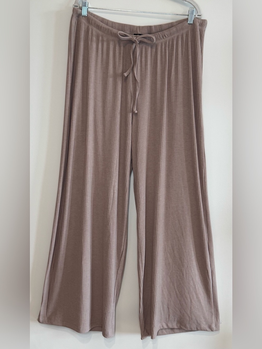 NEW Boohoo Ribbed Wide-Leg Lightweight Lounge Pants Size L